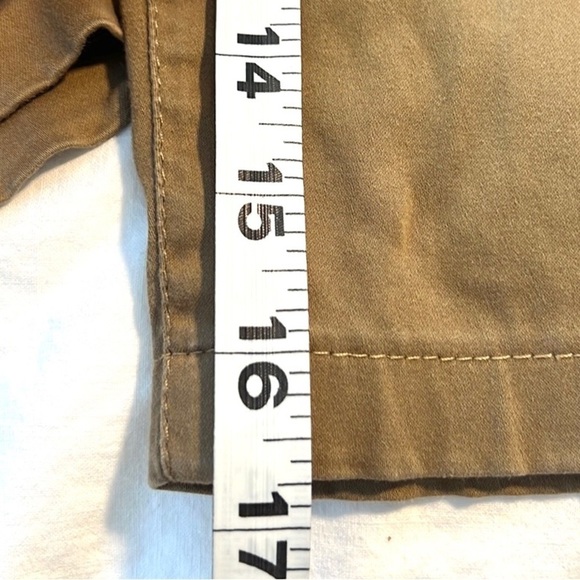 Armani Jeans,32, Khaki Color Men’s Shorts, Excellent Condition, Easily Unisex - Picture 12 of 13